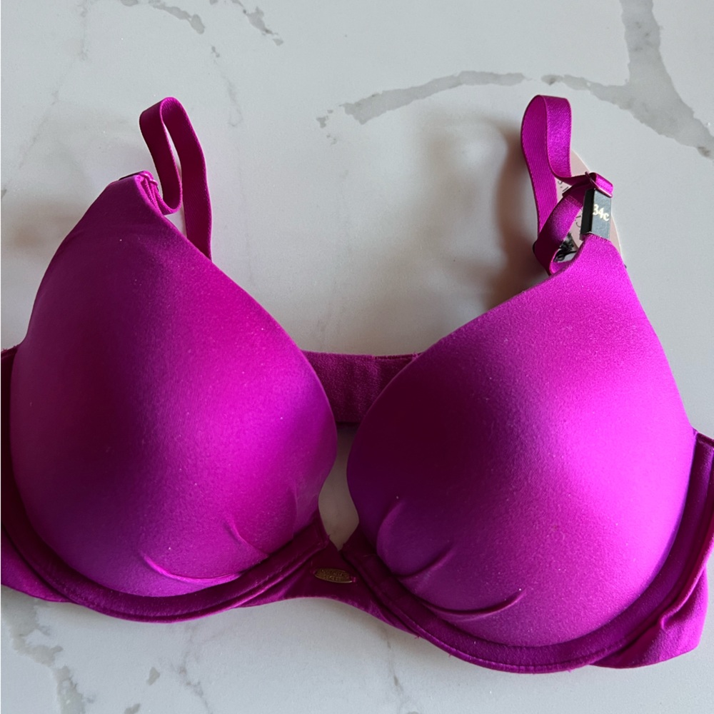 NWT Victoria Secret bra
